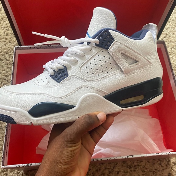 Retro Jordan 4 Columbia - Picture 3 of 8